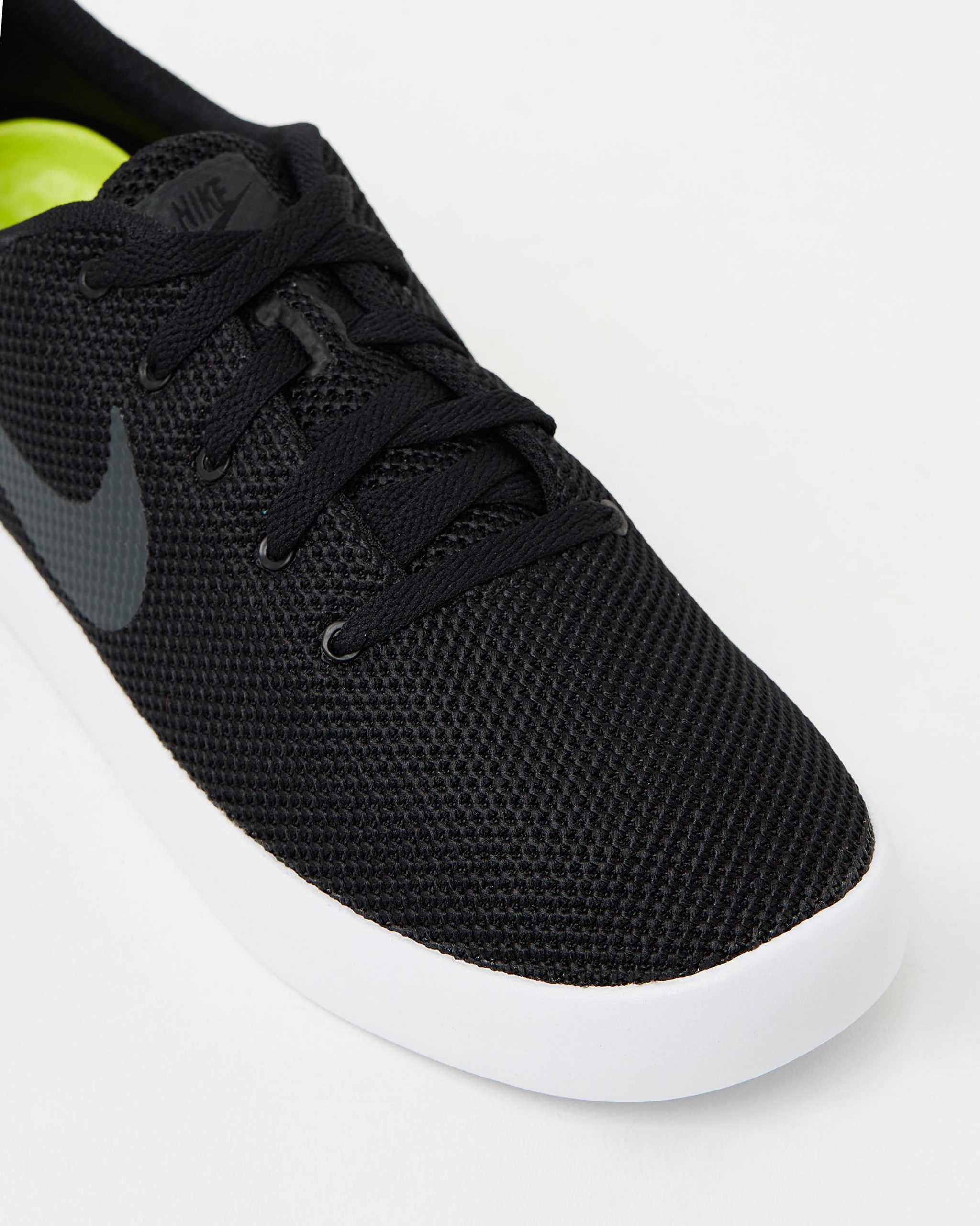 Mens Nike Essentialist Shoes 4