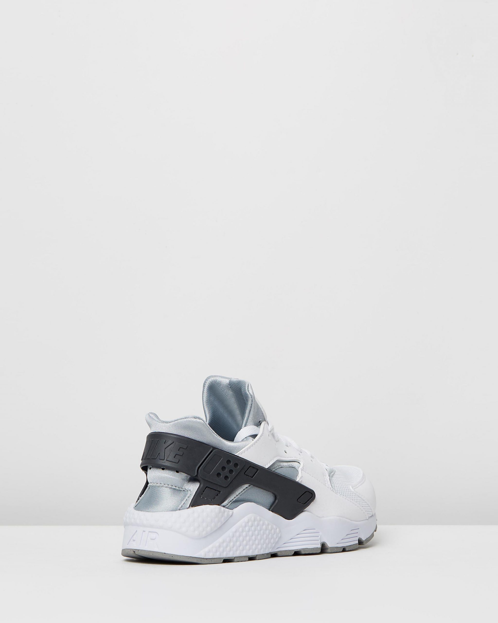 Nike Mens Air Huarache White Wolf Grey 2 Nike Mens Air Huarache White Wolf Grey 2