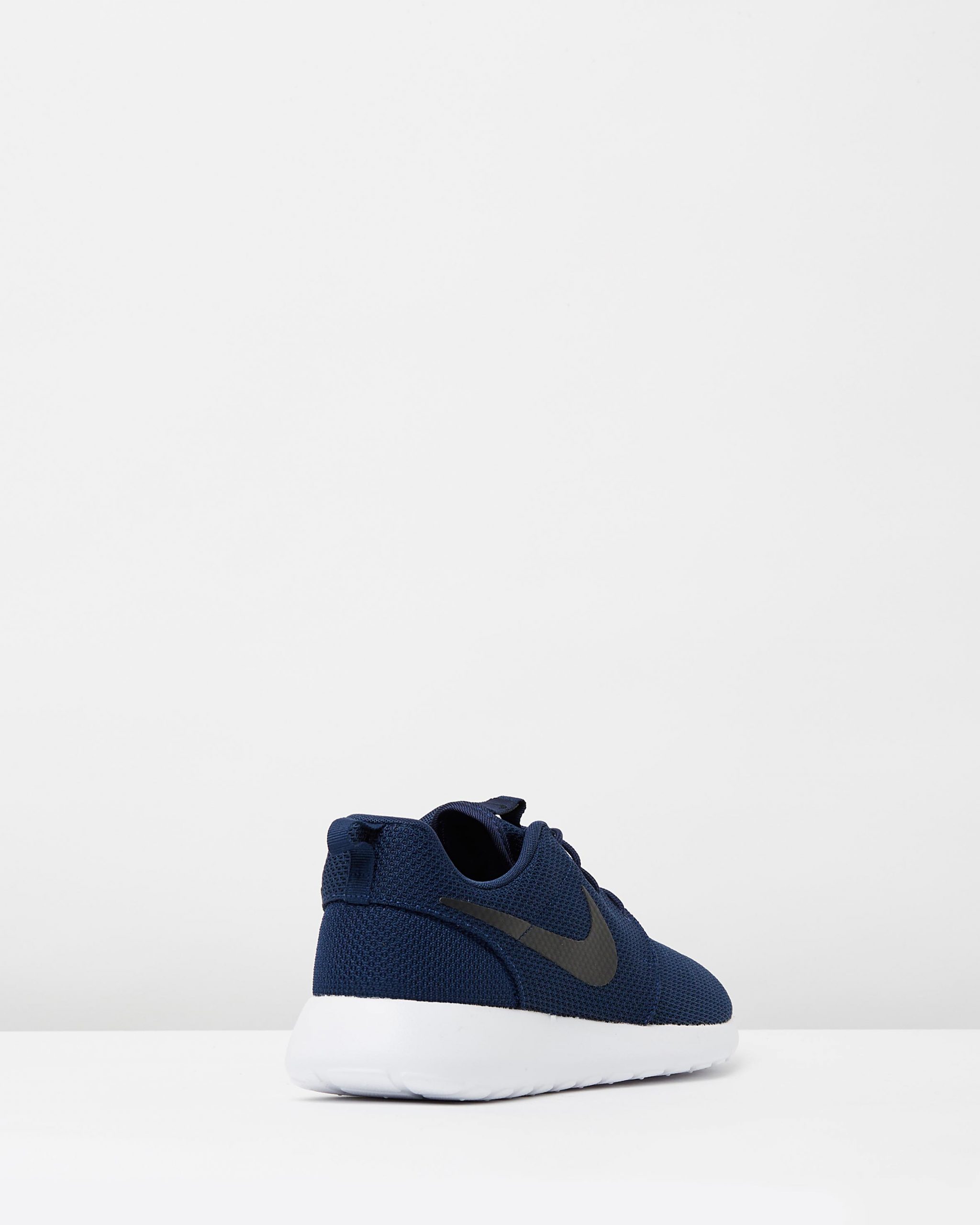 Nike Mens Roshe One Midnight Navy Black White 2 Nike Mens Roshe One Midnight Navy Black White 2
