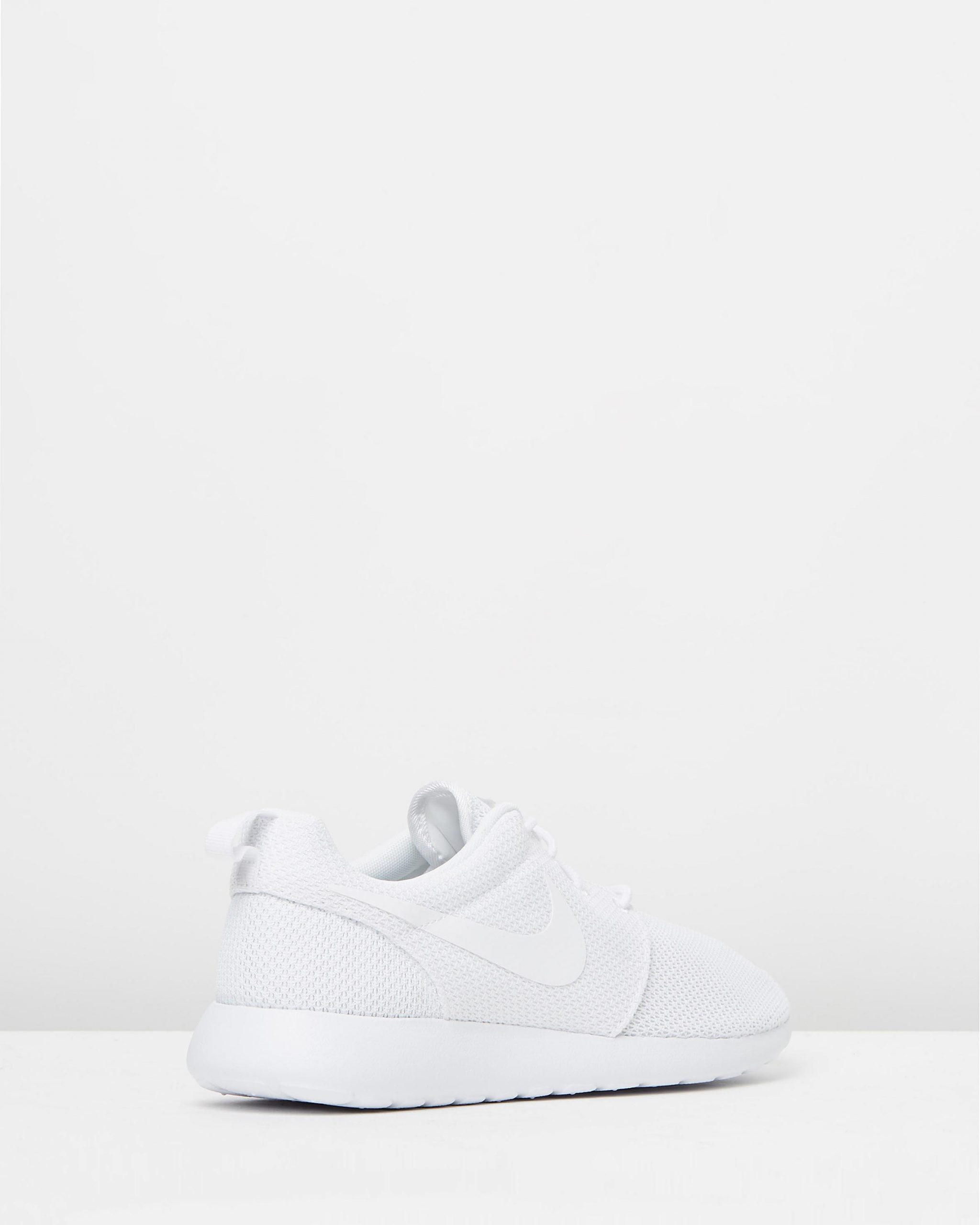 Nike Mens Roshe One White 2 Nike Mens Roshe One White 2